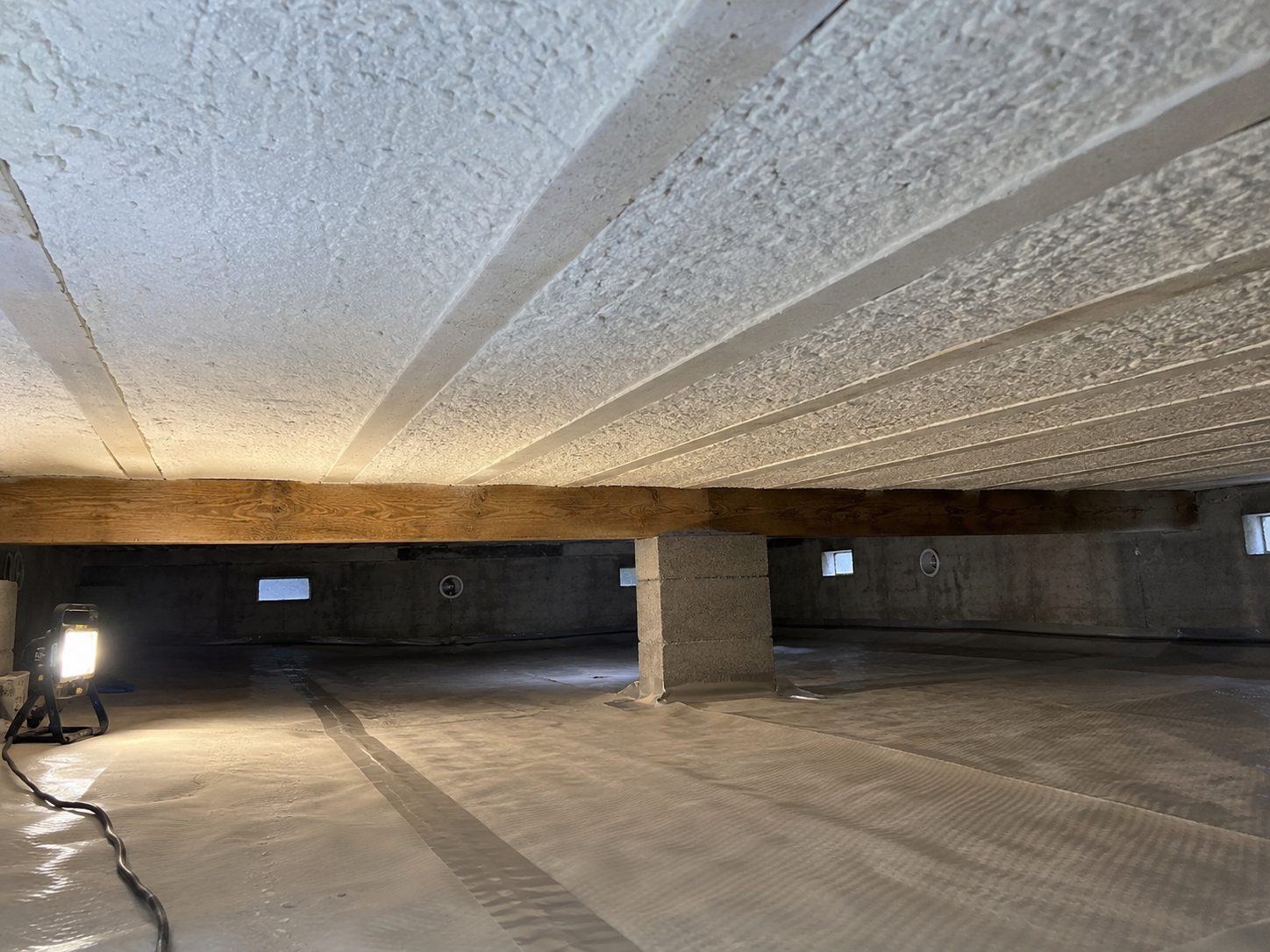 Isolation de vide sanitaire sous plancher en Charente-Maritime